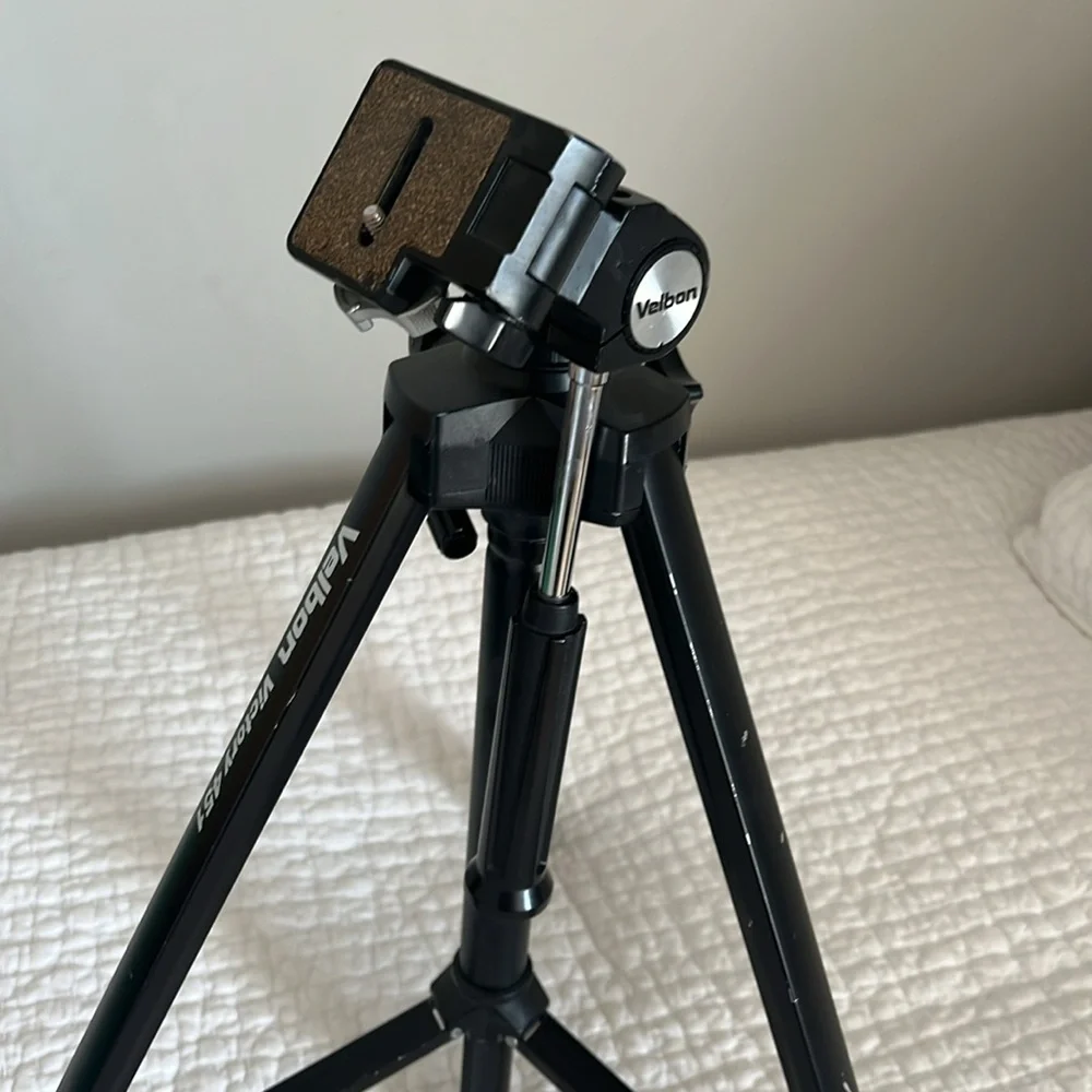 Velbon tripod